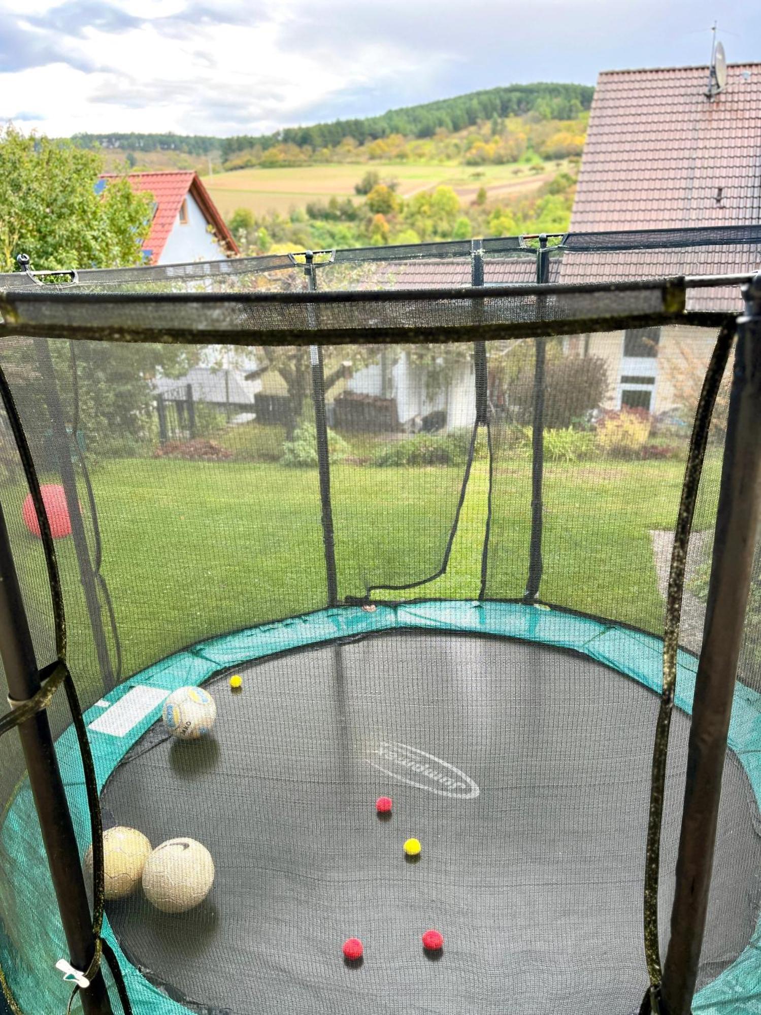 Ferienhaus Weinbergblick - Nahe Wuerzburg - 2 Schlafzimmer - Familienfreundlich - Terrasse Unterleinach Exteriör bild