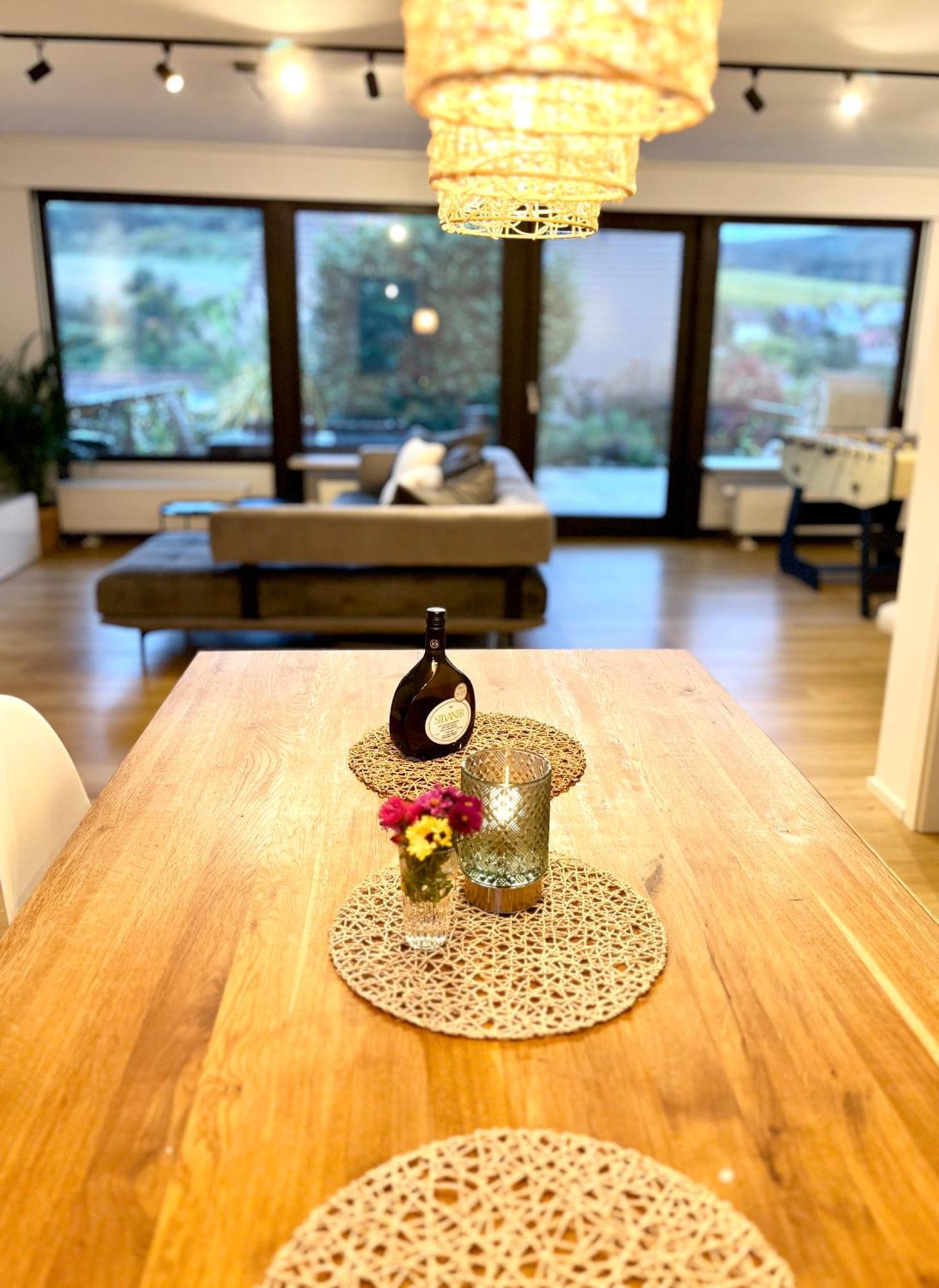 Ferienhaus Weinbergblick - Nahe Wuerzburg - 2 Schlafzimmer - Familienfreundlich - Terrasse Unterleinach Exteriör bild